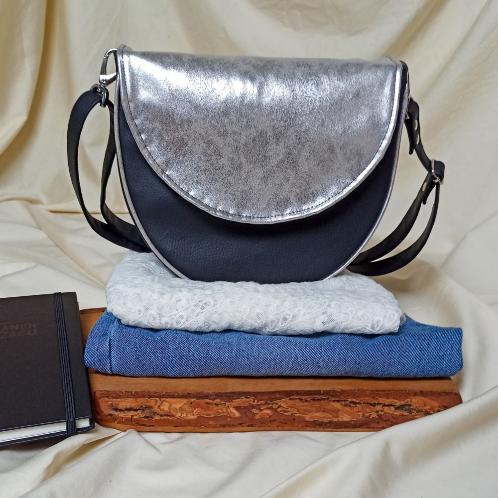 Women's half-round handbag / silver and black leatherette