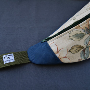 Saszetka biodrowa / nerka z bawełny w kwiaty i tkaniny obiciowej typu worek  / jesienne kwiaty na beżu / niebieski handmade